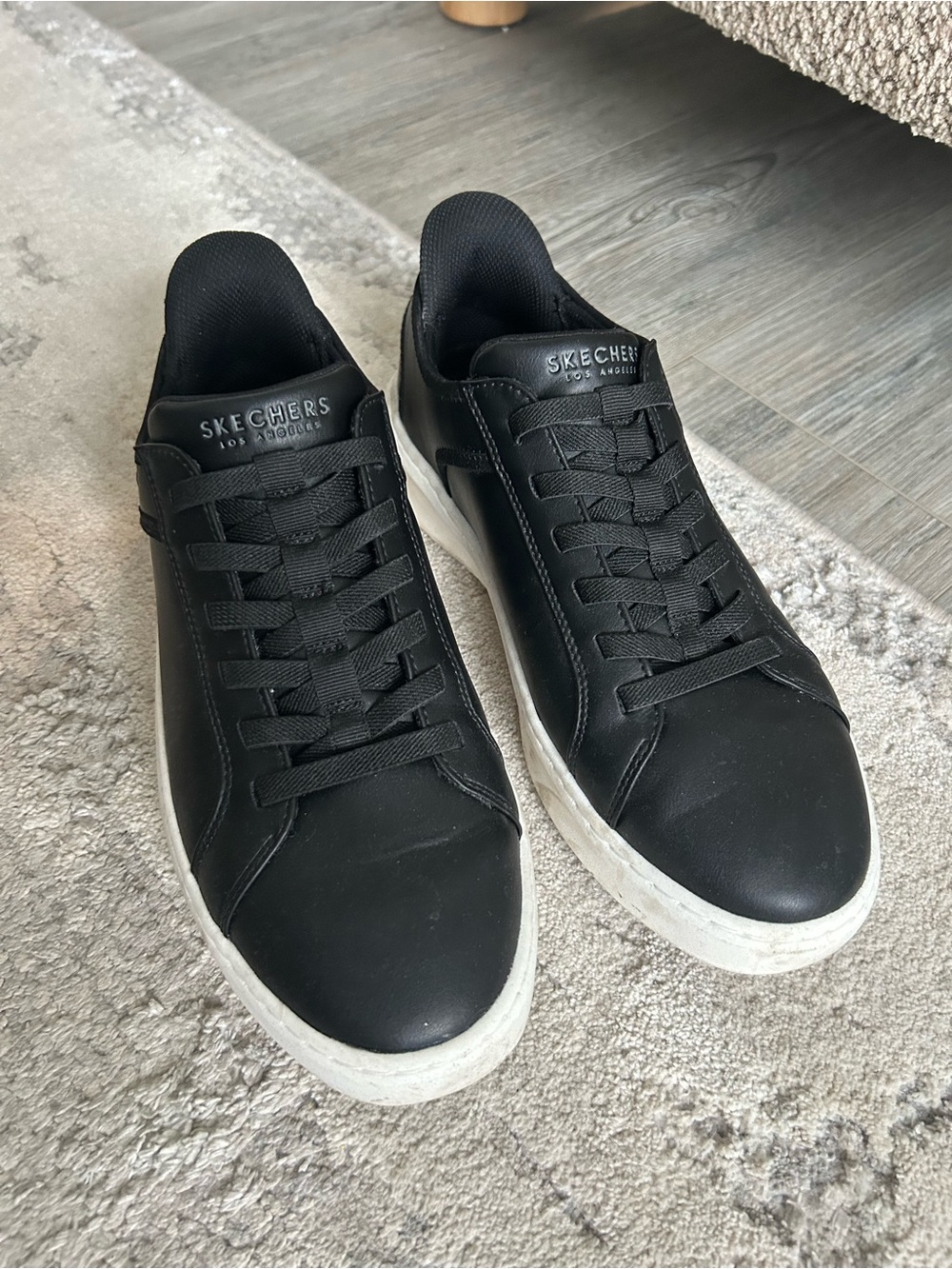 Skechers Black Low-Top Casual Sneakers with White Sole